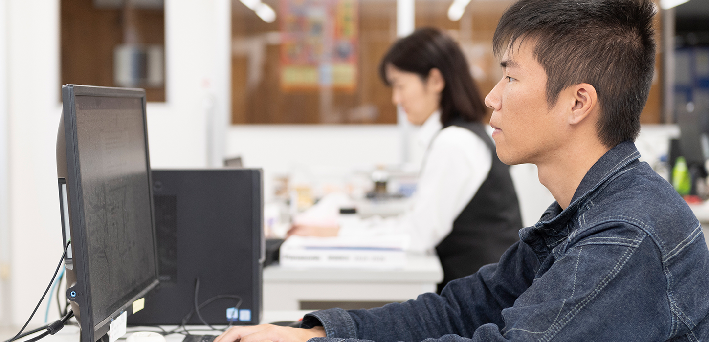 大島 大島 涼 OSHIMA Ryo - 仕事の楽しさ新日東株式会社でチャレンジ